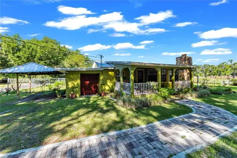 13610 Acker Road Dover FL 33527