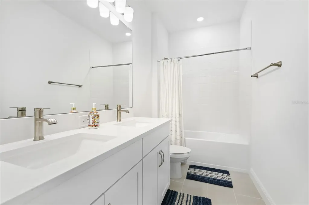 17143 Savory Mist Circle Lakewood Ranch FL 34211