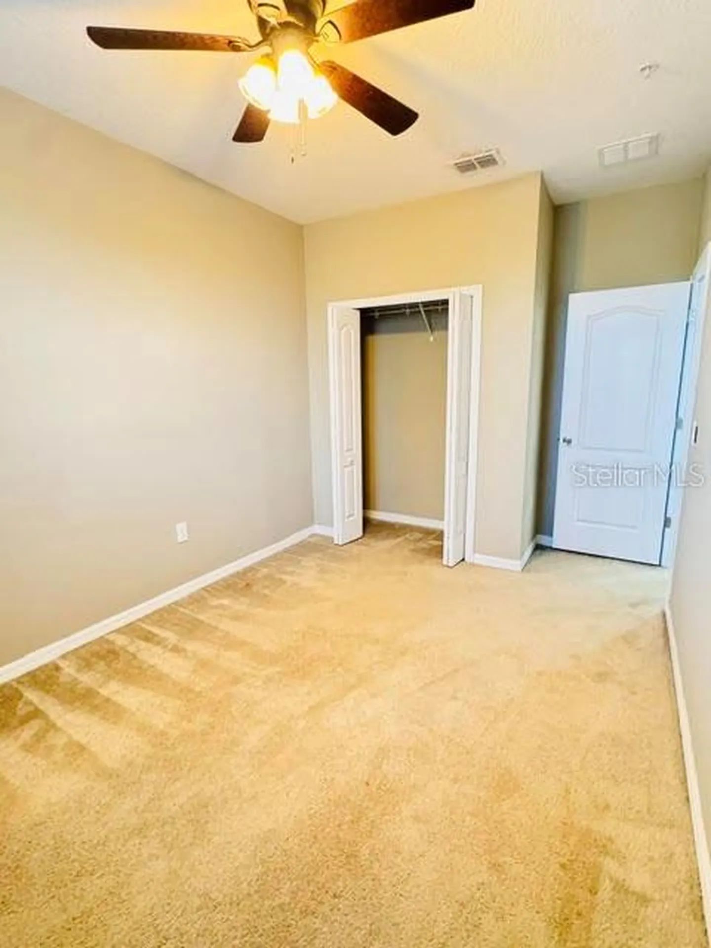 2832 White Isle Lane Orlando FL 32825