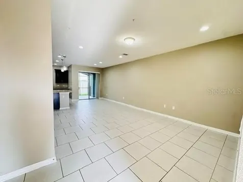 2832 White Isle Lane Orlando FL 32825