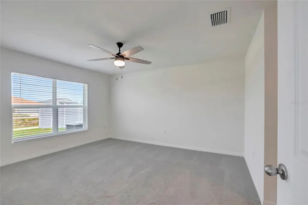 810 Ace Outlaw Avenue Ruskin FL 33570