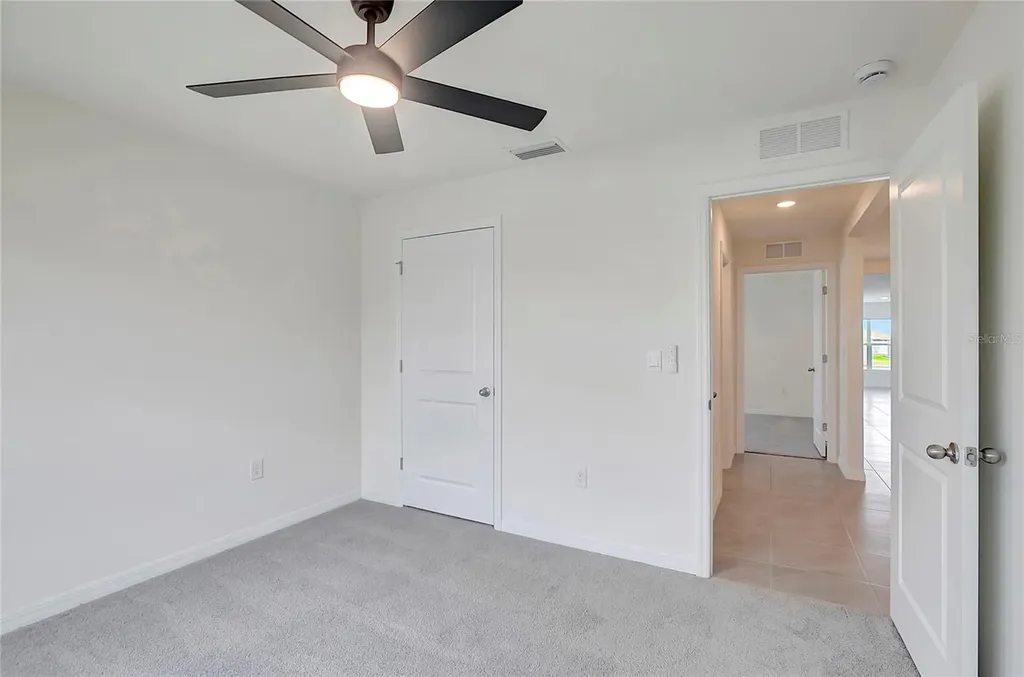 810 Ace Outlaw Avenue Ruskin FL 33570