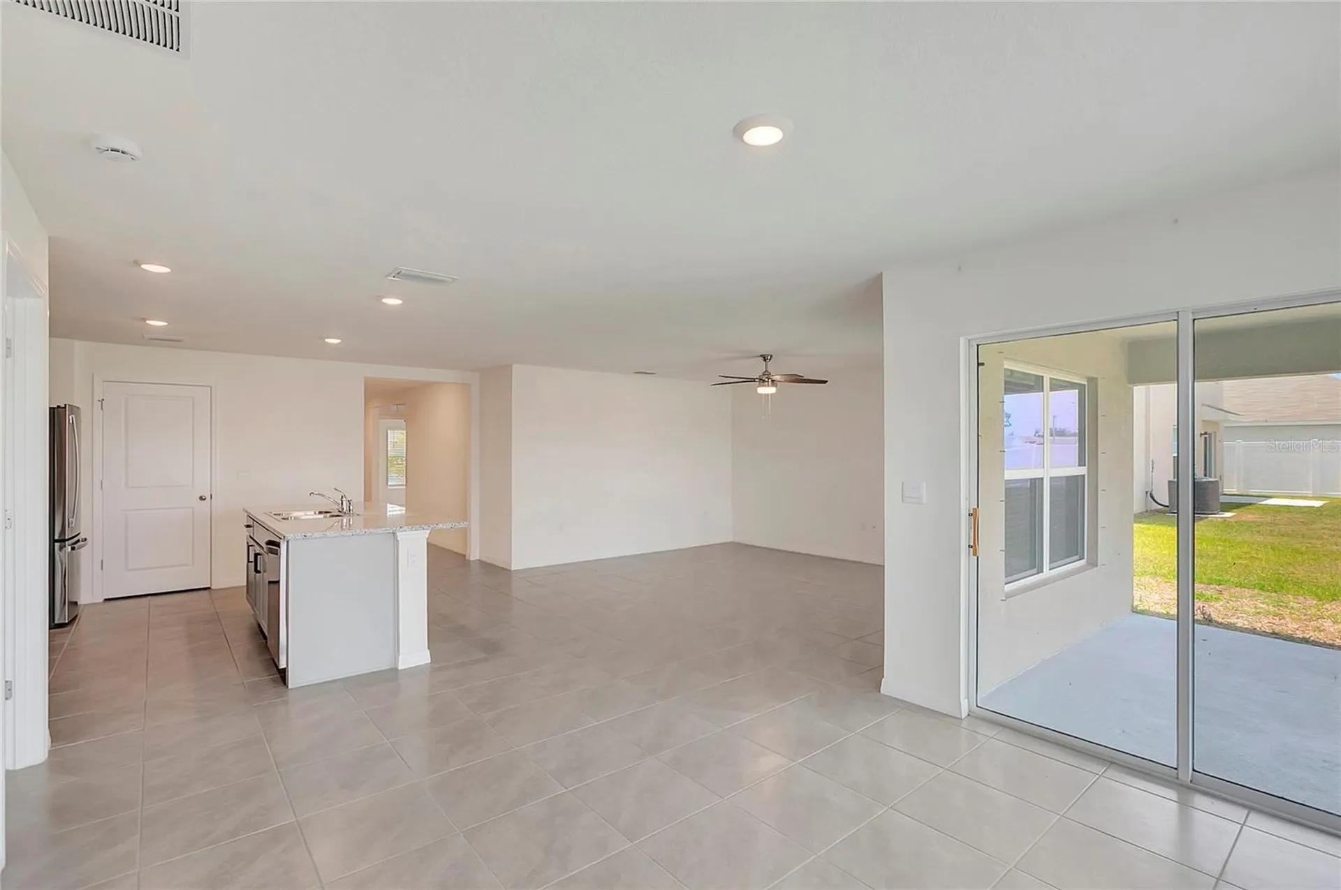 810 Ace Outlaw Avenue Ruskin FL 33570