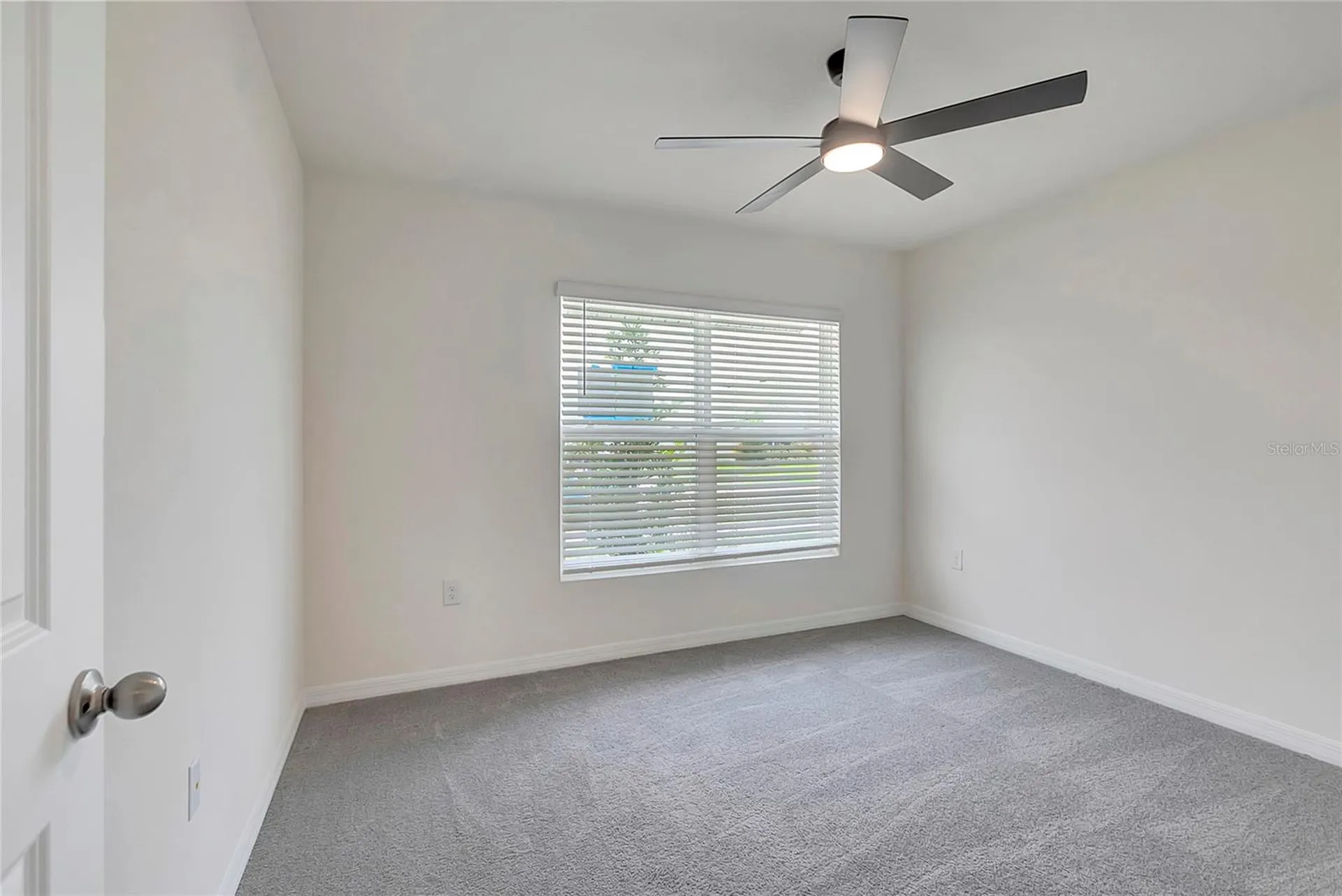 810 Ace Outlaw Avenue Ruskin FL 33570