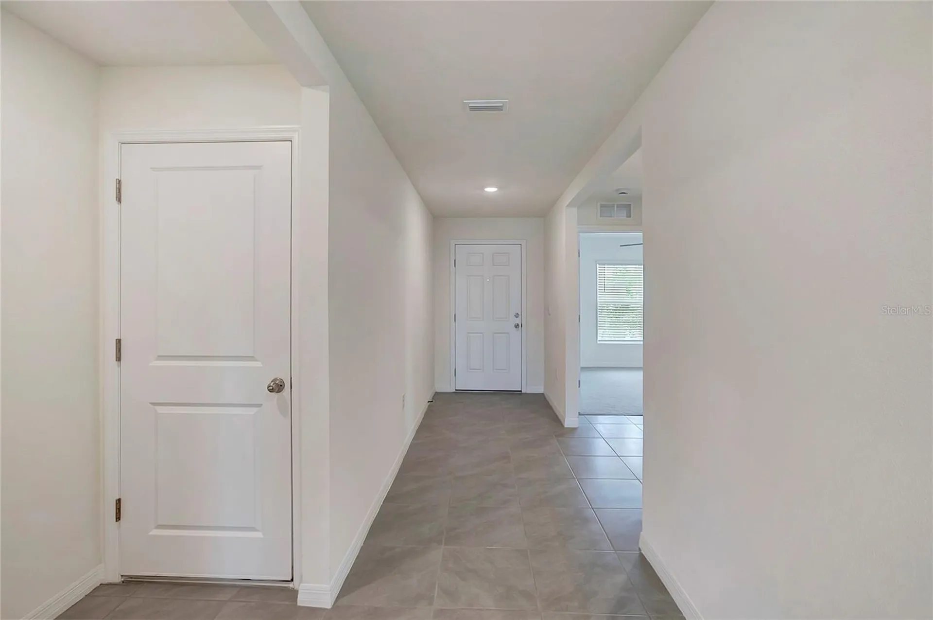 810 Ace Outlaw Avenue Ruskin FL 33570