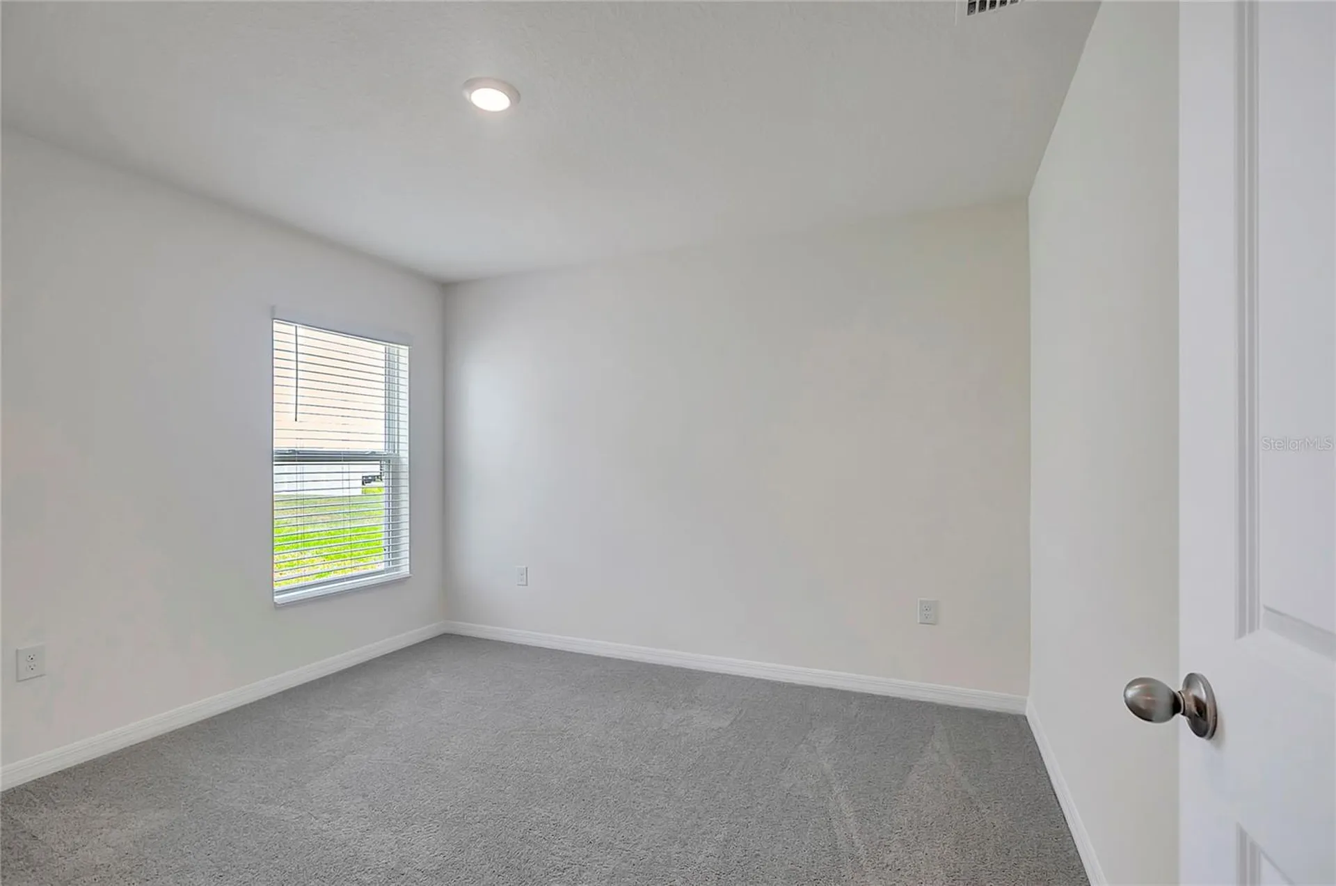 810 Ace Outlaw Avenue Ruskin FL 33570