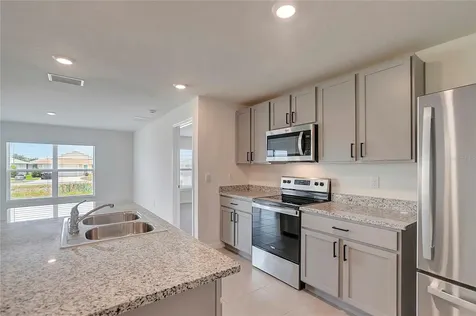 810 Ace Outlaw Avenue Ruskin FL 33570