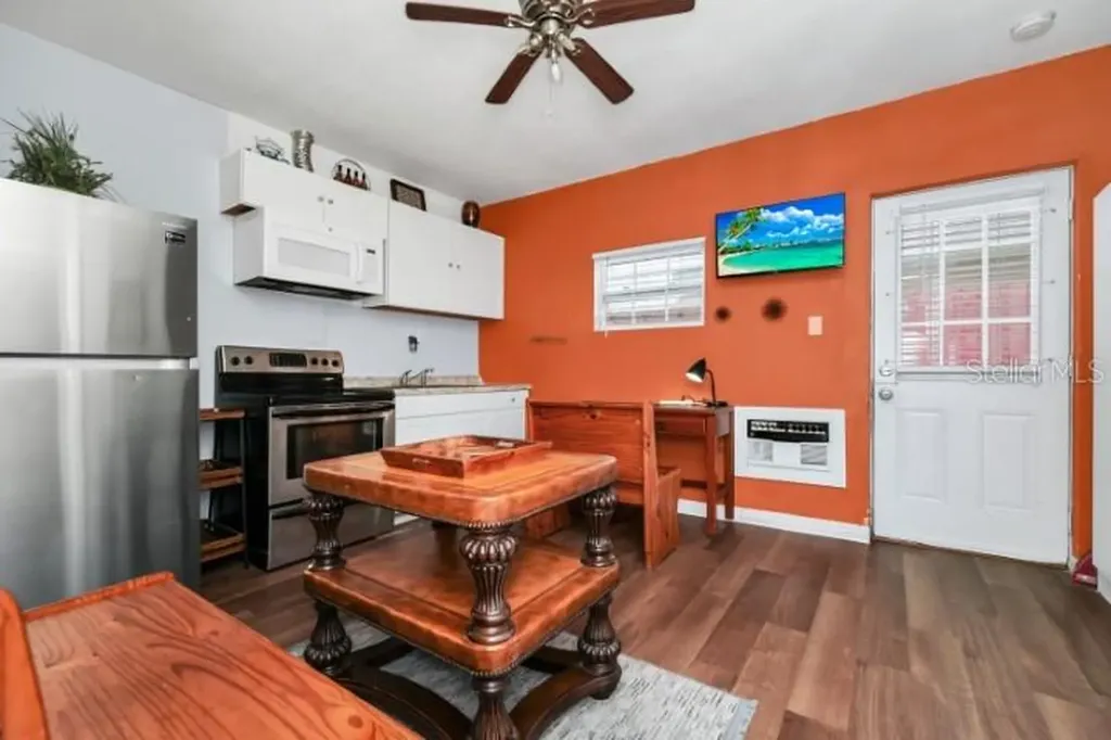 235 Hidden Springs Circle Kissimmee FL 34743