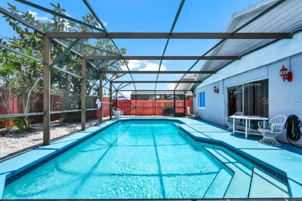 235 Hidden Springs Circle Kissimmee FL 34743