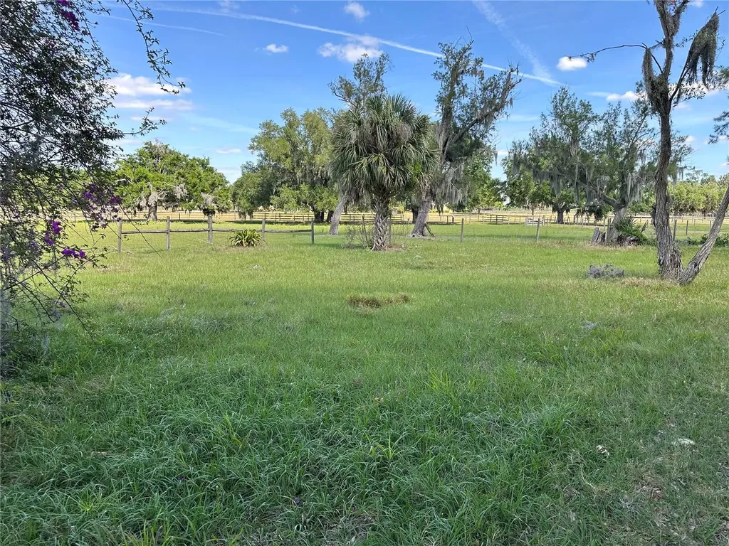 4090 Carlton Road Sarasota FL 34240