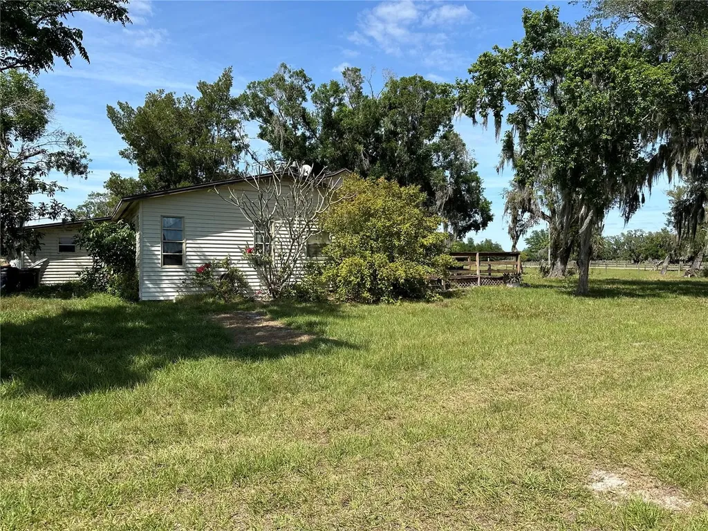 4090 Carlton Road Sarasota FL 34240