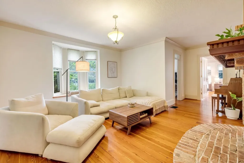 417 W Minnesota Avenue Deland FL 32720
