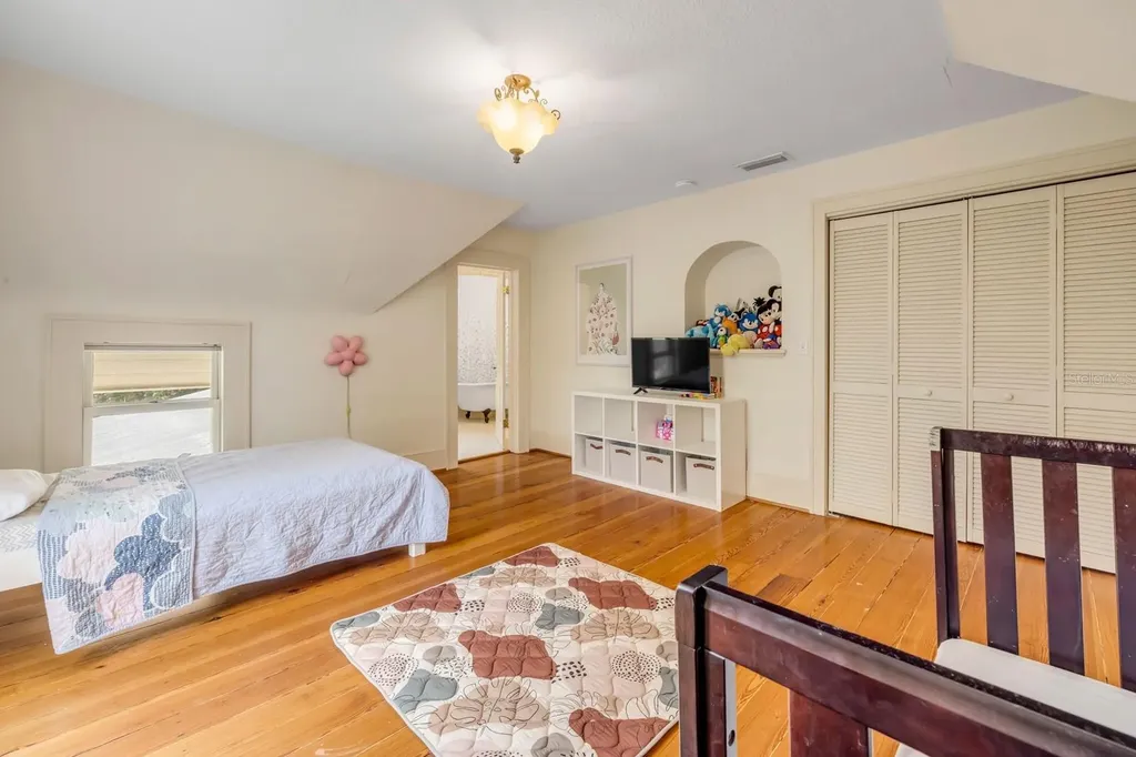 417 W Minnesota Avenue Deland FL 32720