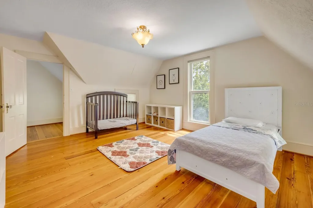 417 W Minnesota Avenue Deland FL 32720