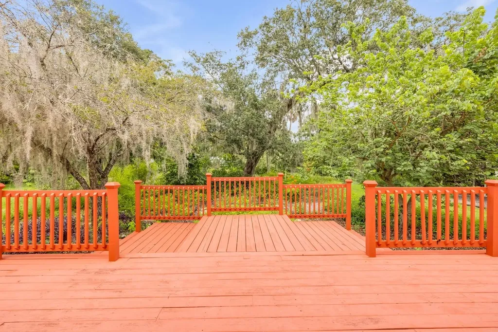 417 W Minnesota Avenue Deland FL 32720