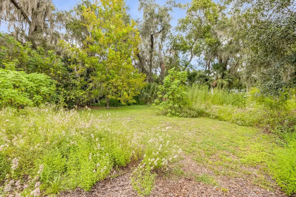 417 W Minnesota Avenue Deland FL 32720