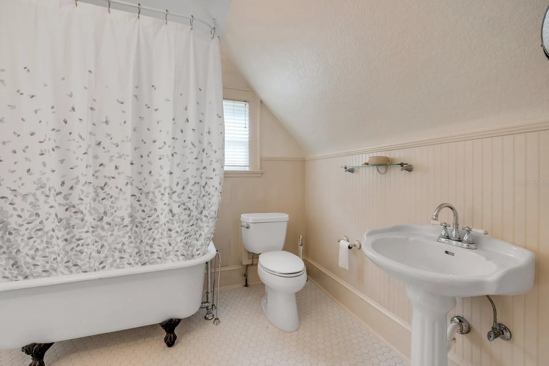 417 W Minnesota Avenue Deland FL 32720