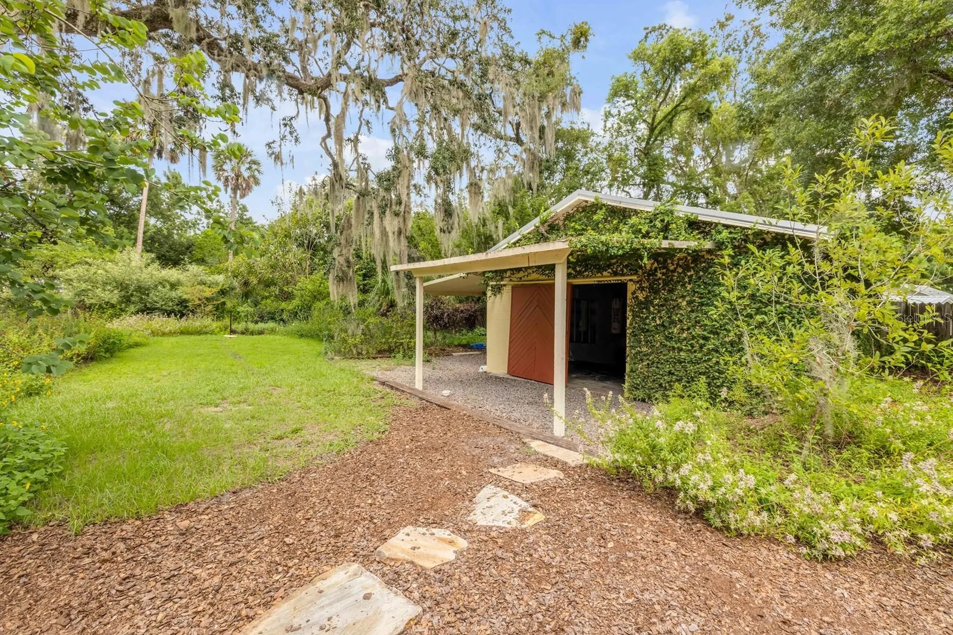 417 W Minnesota Avenue Deland FL 32720