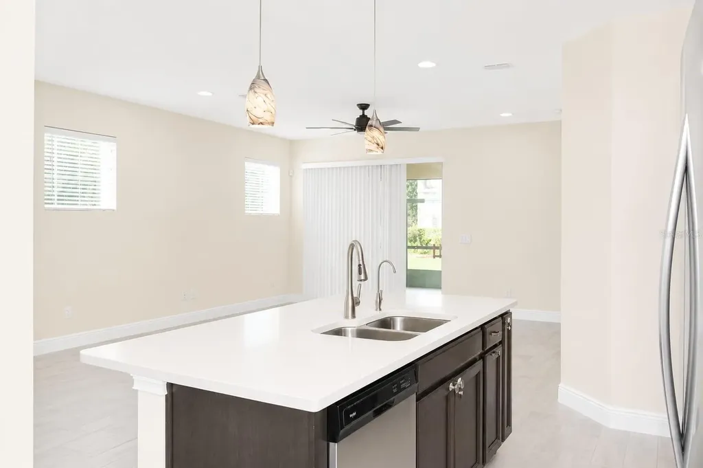 6206 Scarlet Darter Way Tampa FL 33625