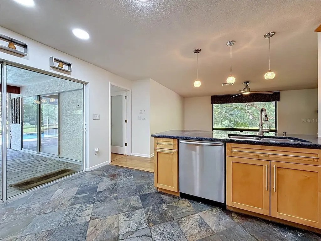 2065 Brady Drive Dunedin FL 34698