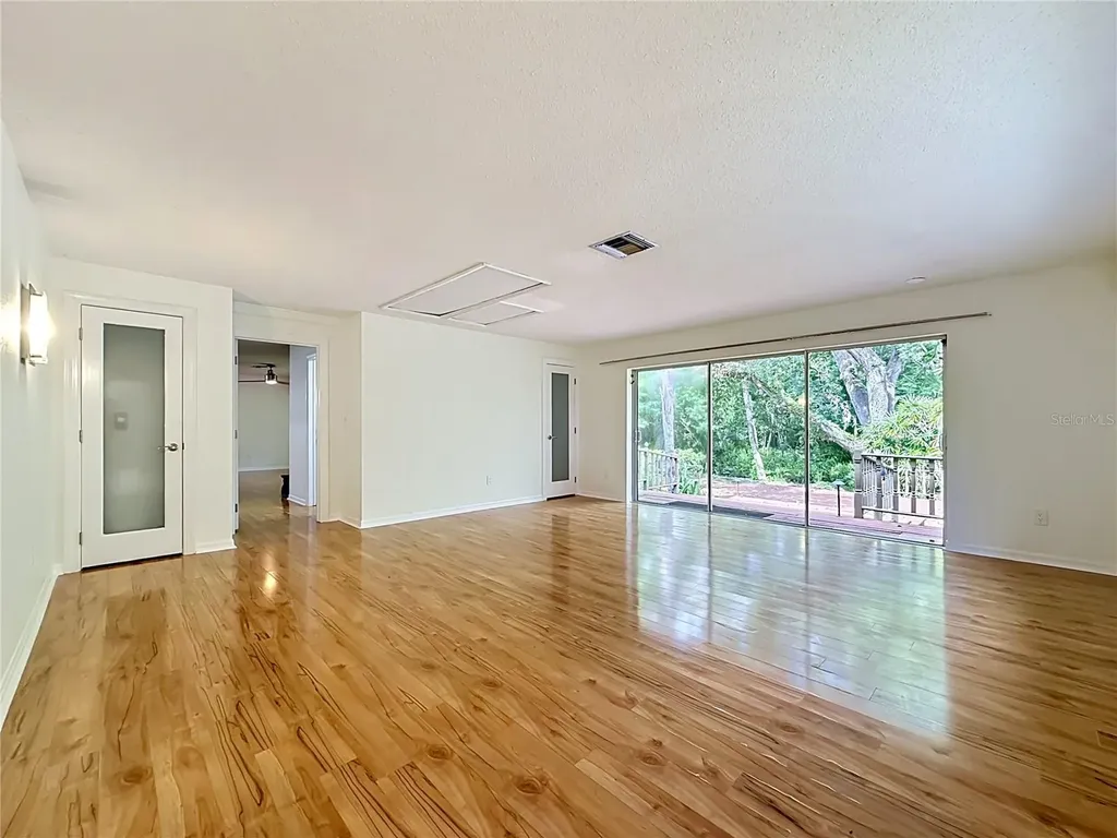 2065 Brady Drive Dunedin FL 34698