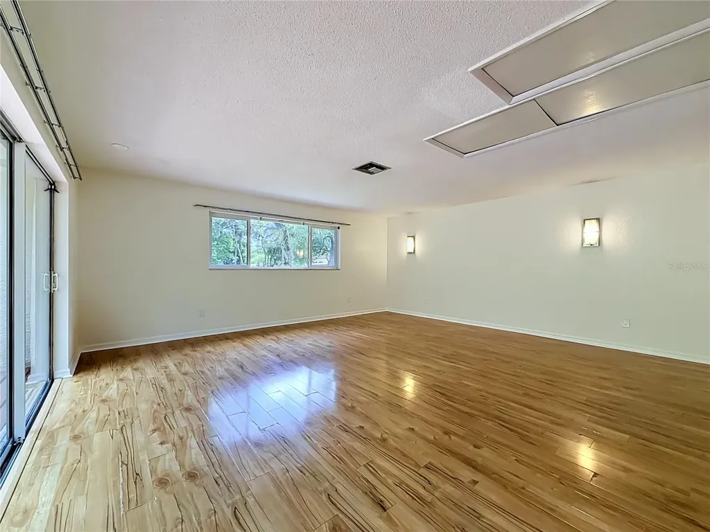 2065 Brady Drive Dunedin FL 34698