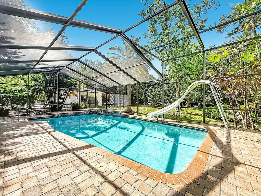 2065 Brady Drive Dunedin FL 34698