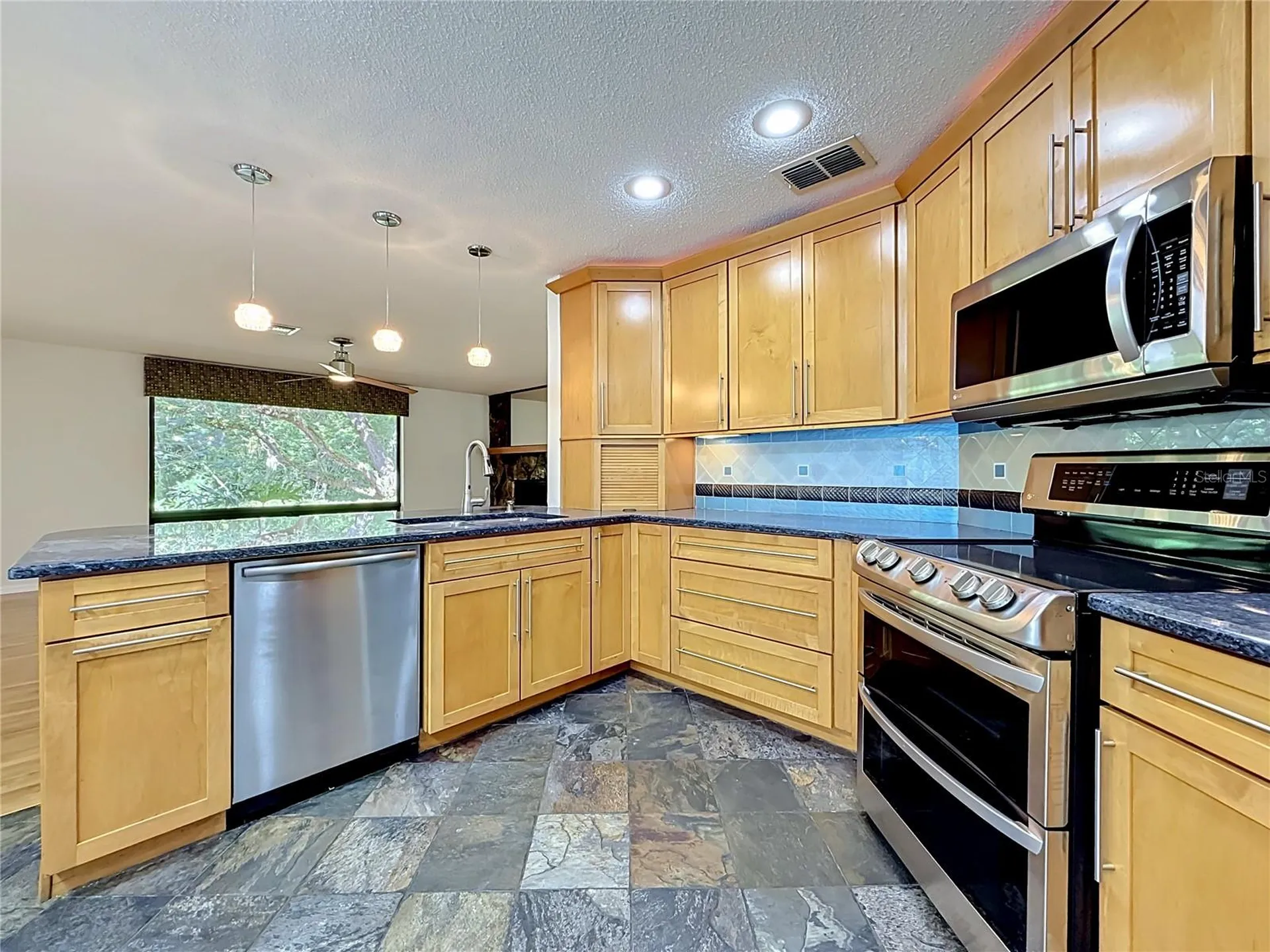 2065 Brady Drive Dunedin FL 34698
