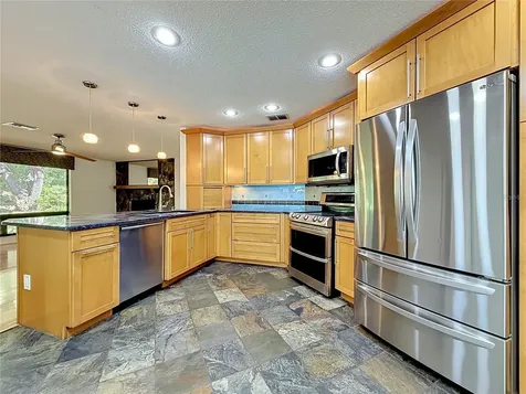 2065 Brady Drive Dunedin FL 34698