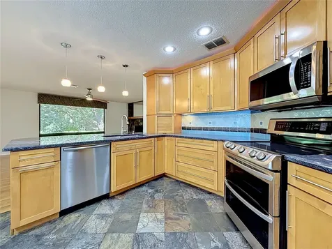 2065 Brady Drive Dunedin FL 34698