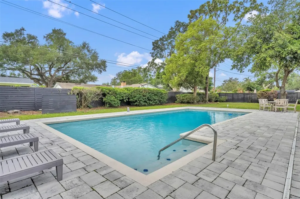 2450 Derbyshire Road Maitland FL 32751
