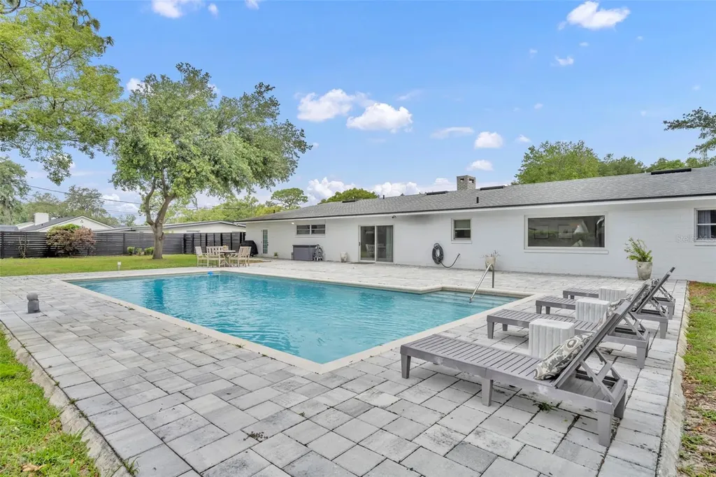 2450 Derbyshire Road Maitland FL 32751