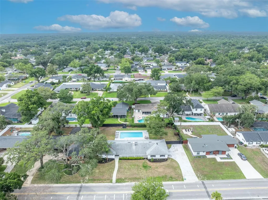 2450 Derbyshire Road Maitland FL 32751