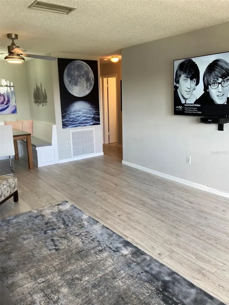 5725 80th Street N St Petersburg FL 33709