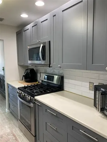 5725 80th Street N St Petersburg FL 33709