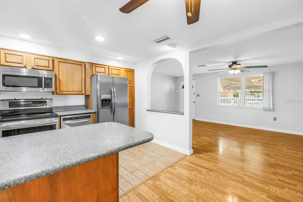 5865 63rd Avenue N Pinellas Park FL 33781