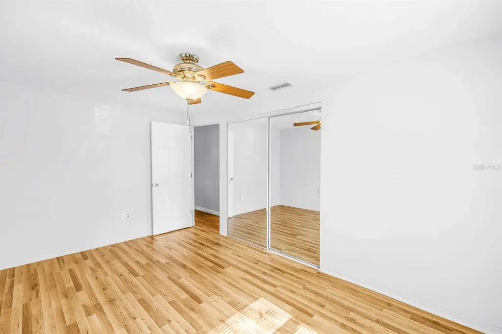 5865 63rd Avenue N Pinellas Park FL 33781