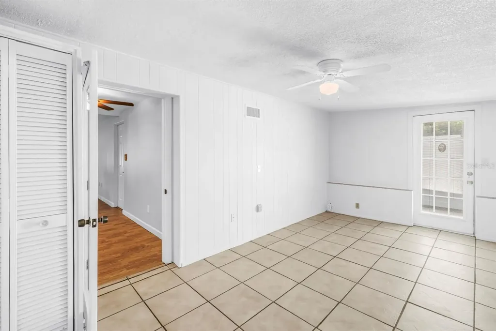 5865 63rd Avenue N Pinellas Park FL 33781
