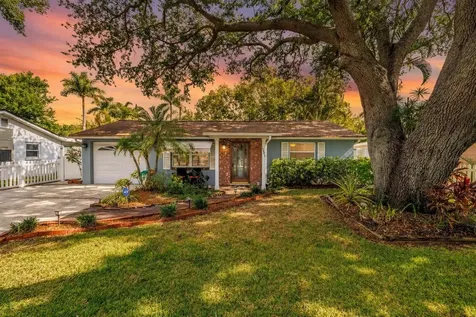 5865 63rd Avenue N Pinellas Park FL 33781