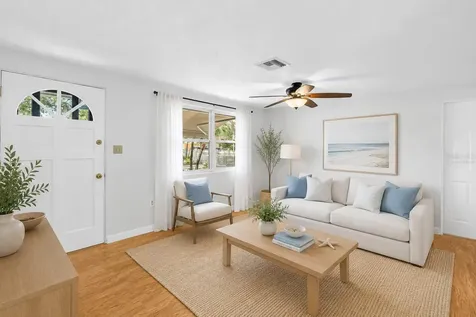 5865 63rd Avenue N Pinellas Park FL 33781