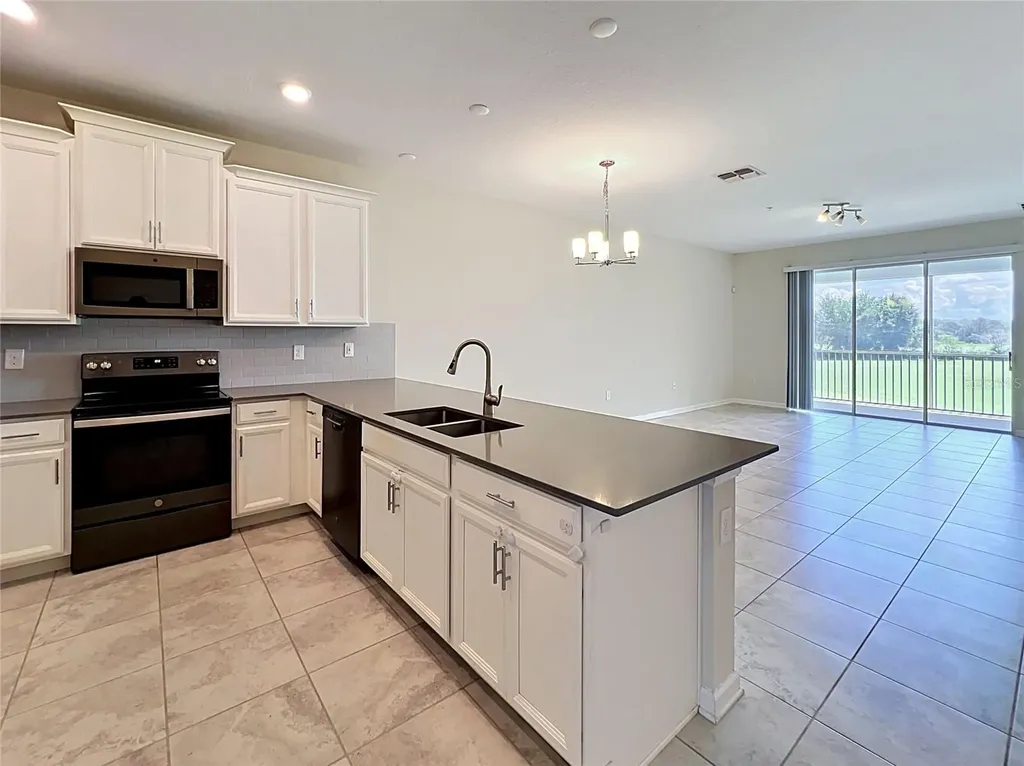 767 Ocean Course Avenue Davenport FL 33896