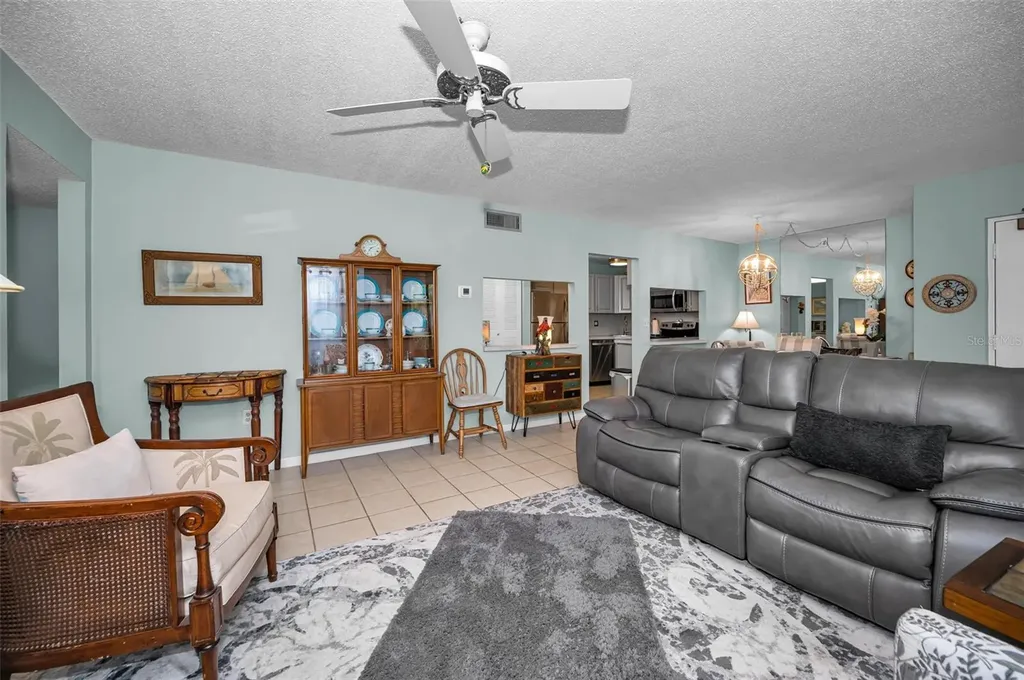 1870 Pine Ridge Way W Palm Harbor FL 34684