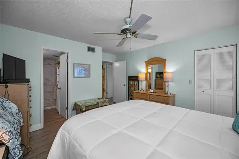 1870 Pine Ridge Way W Palm Harbor FL 34684