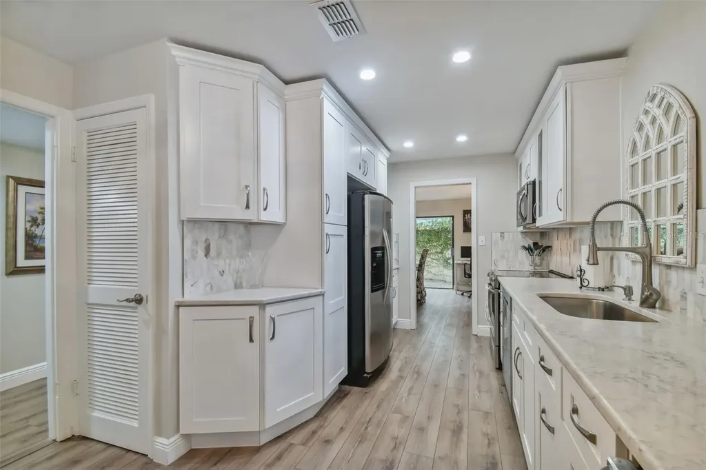 3530 Village Way Tampa FL 33629