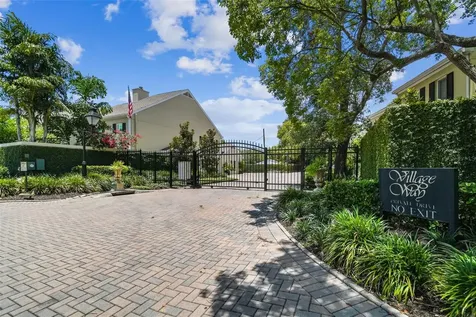 3530 Village Way Tampa FL 33629