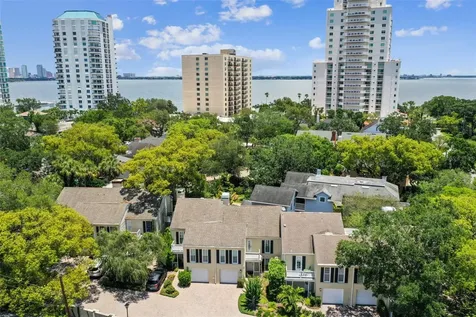 3530 Village Way Tampa FL 33629