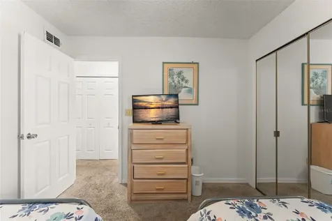 2739 N Poinciana Boulevard Kissimmee FL 34746