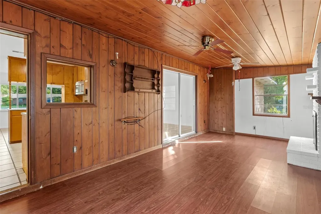 803 Carol Court Tavares FL 32778
