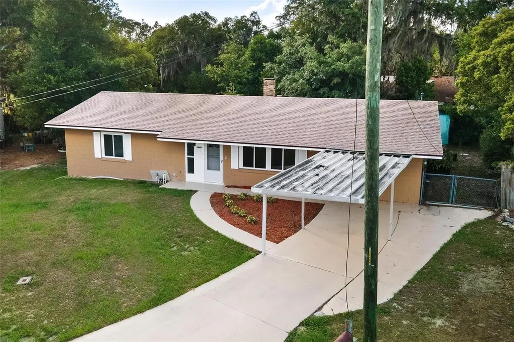 803 Carol Court Tavares FL 32778