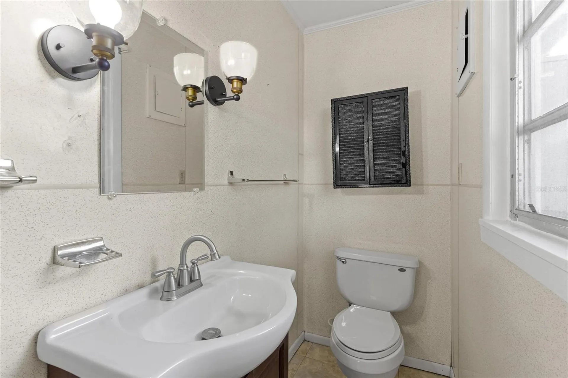 803 Carol Court Tavares FL 32778